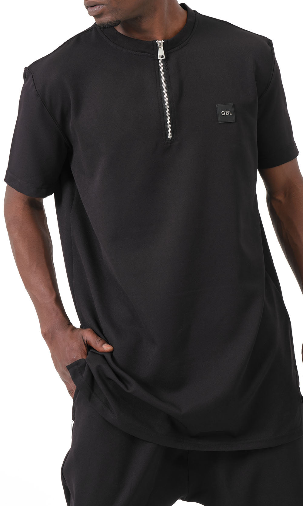 QTE2001 Ensemble Qamis Court Silent en Noir