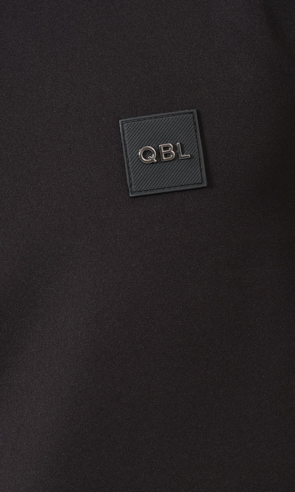 QTE2001 Ensemble Qamis Court Silent en Noir