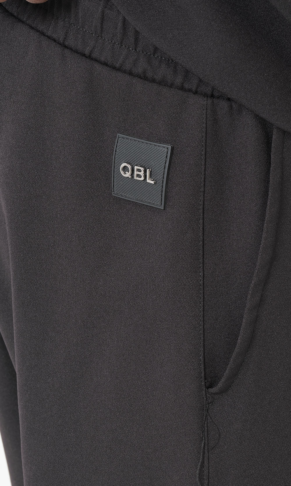 QTE2001 Ensemble Qamis Court Silent en Noir