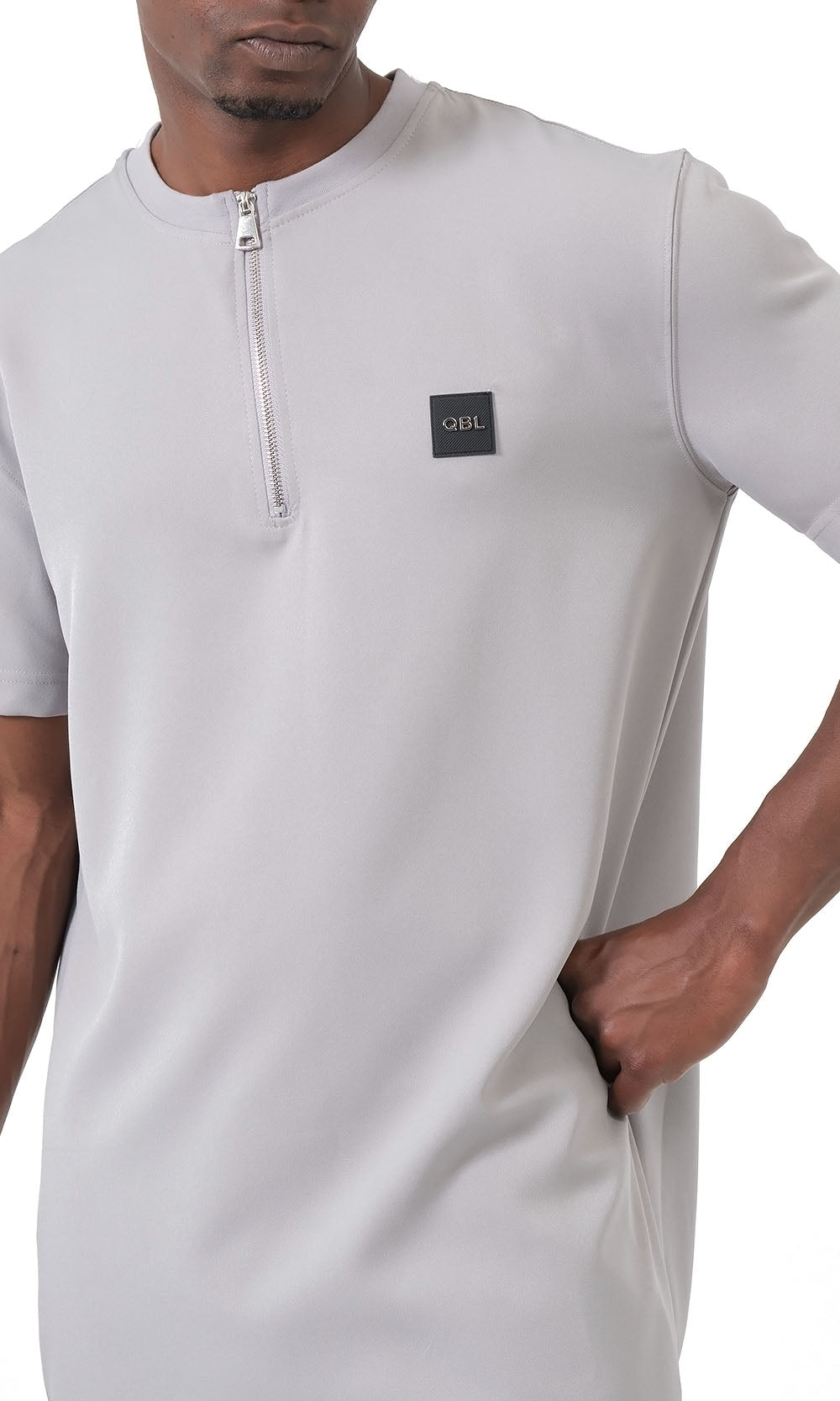 QTE2001 Ensemble Qamis Court Silent Gris Clair