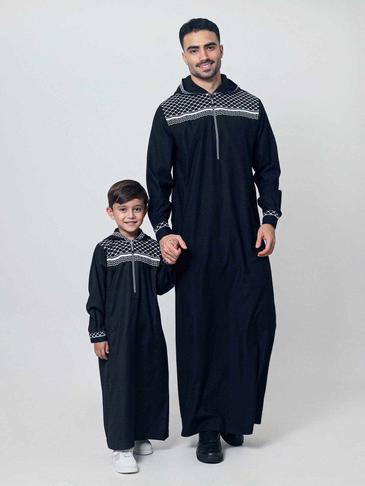 Adult Thobe 305 Black